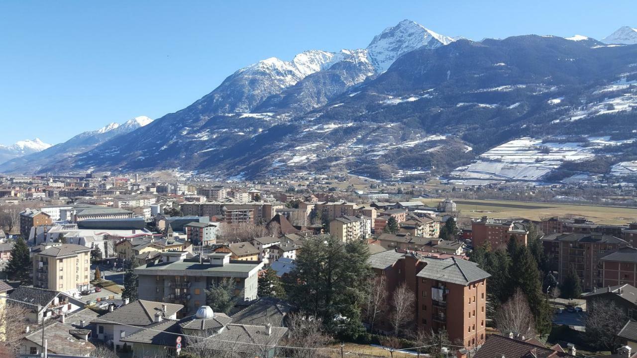Apartment Casa Della Nonna: Cozy With Free Parking And Self Check-in Aosta
