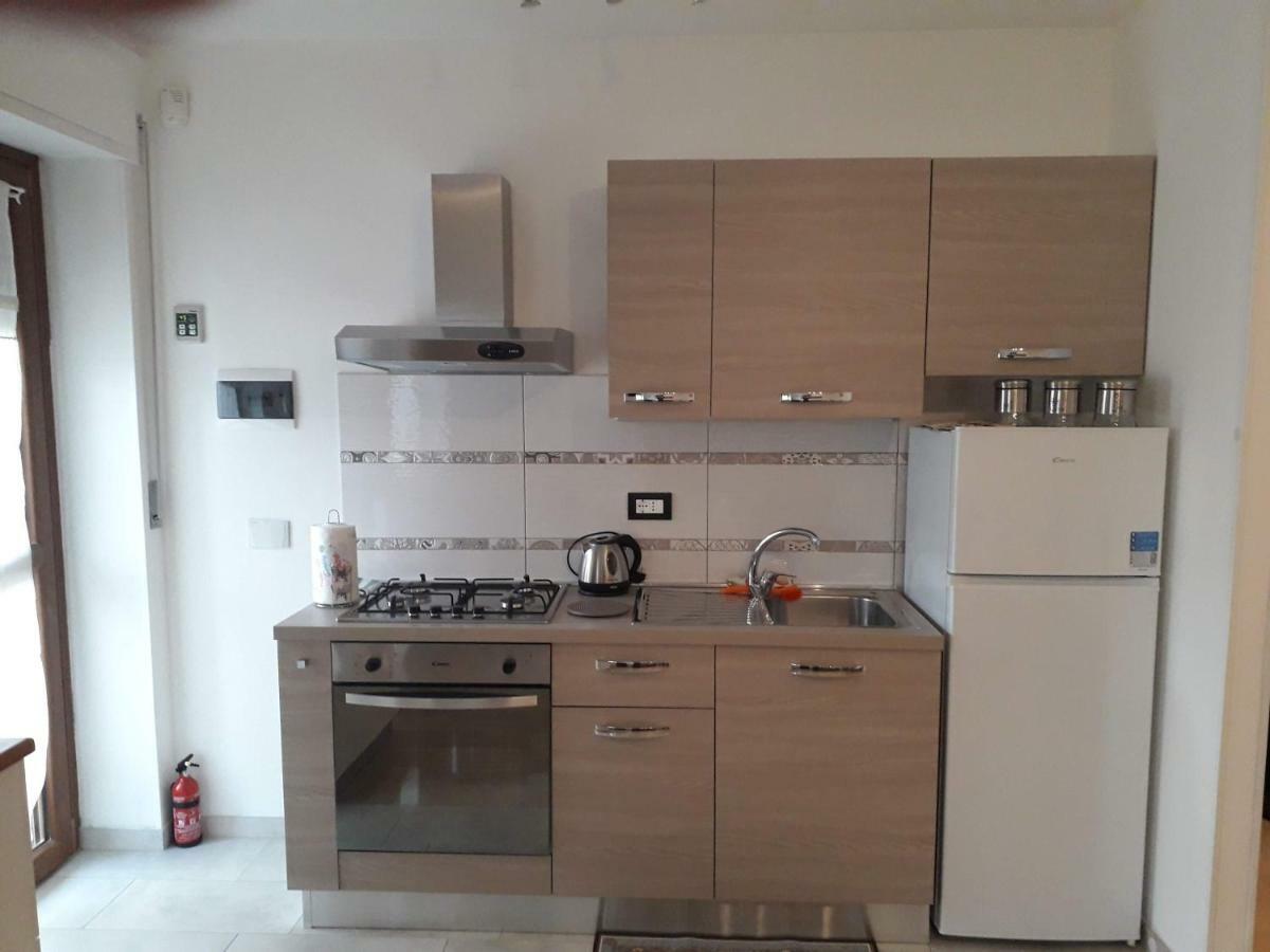 Casa Della Nonna: Cozy With Free Parking And Self Check-in Apartment